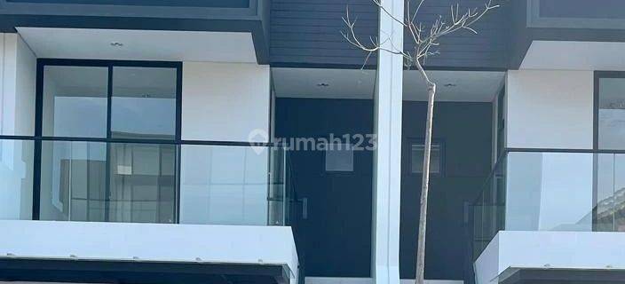 Rumah di Golf Island Dijual di Cluster Harmony  1