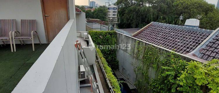 Rumah Senopati Dalam Komplek Kebayoran Baru Jaksel 1