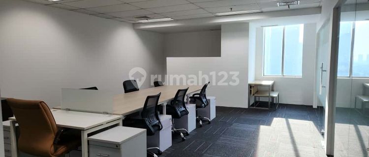 Disewakan Office Space Baru Full Furnish 118M2 di Menara 165, Jakarta Selatan 1