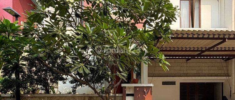 Rumah Siap Huni Bagus Dalam Townhouse Strategis di Pejaten, Jakarta Selatan 1