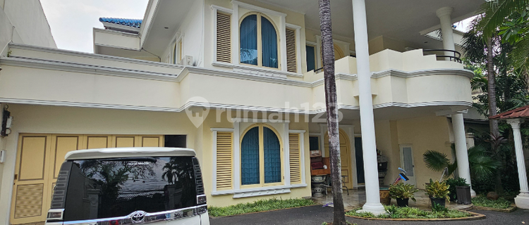 Near H Nawi MRT Luxury Home Ready to Occupy in Cipete 1