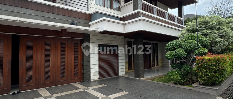 Below NJOP House in Kemang Utara Townhouse 1