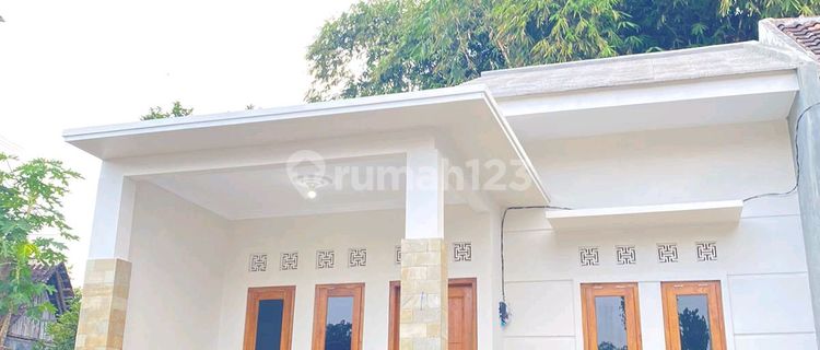 New Ready-to-Occupy Home with a Modern Minimalist Concept 1