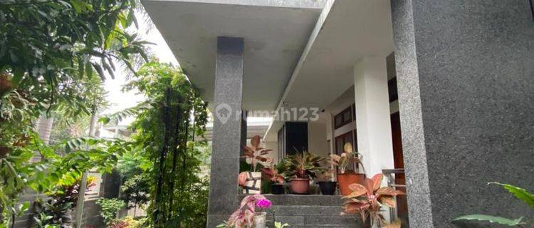 Rumah lux lokasi bagus turangga bandung  1