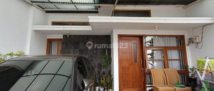 Rumah Bagus Minimalis Arcamanik Bandung  1