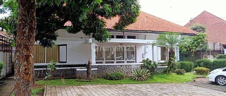 Rumah Bagus Area Komersil Mainroad Riau Bandung 1