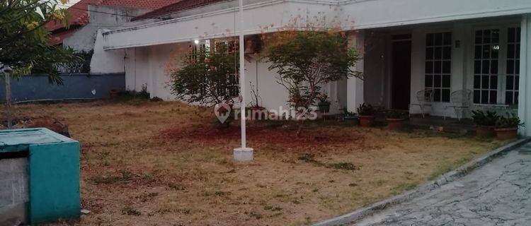 Rumah Lama Turun Harga di Cempaka Putih Dekat Letjend Suprapto 1