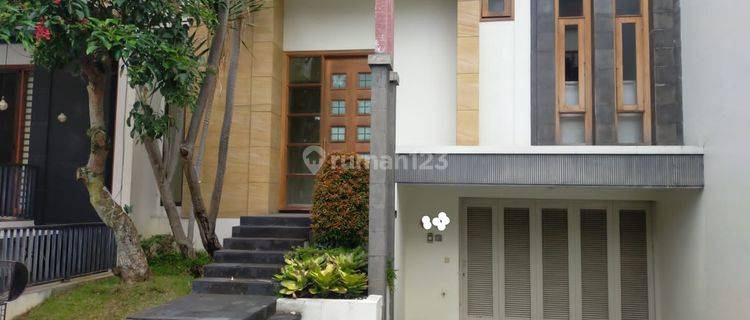 Jual Rumah Mewah 3lantai Bagus  di Ciumbuleuit  1