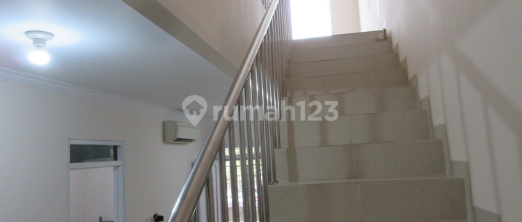 Rumah Di Green Garden , Jakarta Barat, 6x18 1