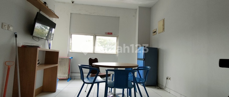 Exclusive Boulevard Connected Shophouses Scientia Serpong Boarding House 1