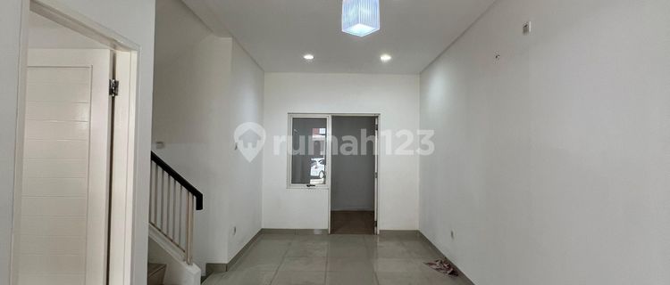 Rumah siap huni di Residence One Red Sapphire dekat Binus Serpong 1