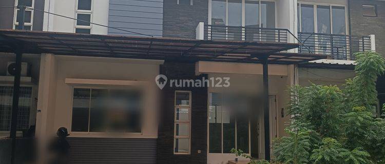 Rumah 2 Lantai Lingkungan Bagus Akses Mudah di Puri Mansion 1