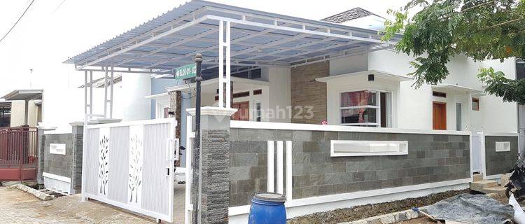 Dijual Rumah Luas 125 M2 di Perumahan Cluster Pusat Kota Purwakarta 1