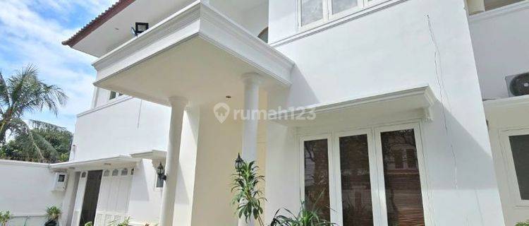 Rumah Mewah Siap Huni Di Kemang Jakarta Selatan  1