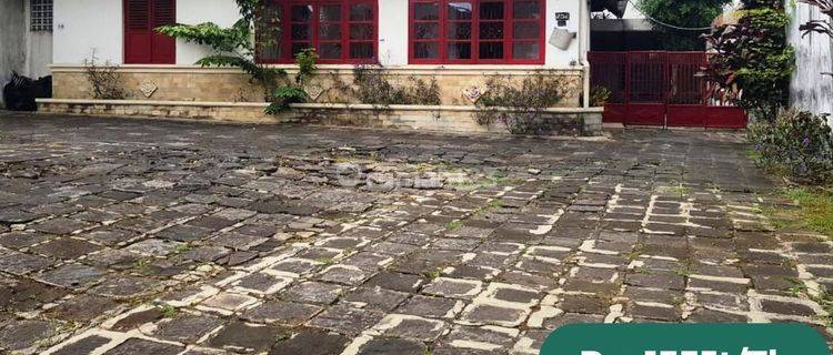 Disewakan Ruang Usaha /Rumah Pinggir Jl. Jend Sudirman Salatiga 1