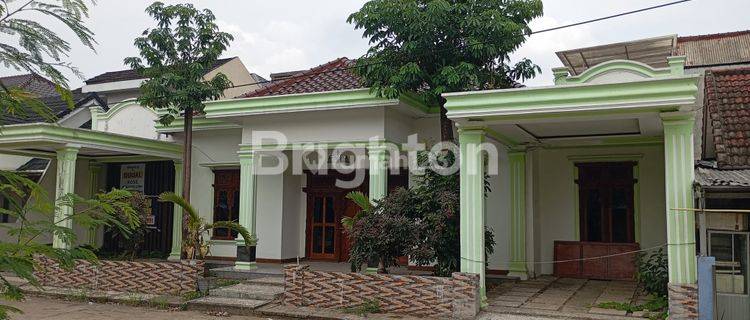 RUMAH BESAR SIAP HUNI 1