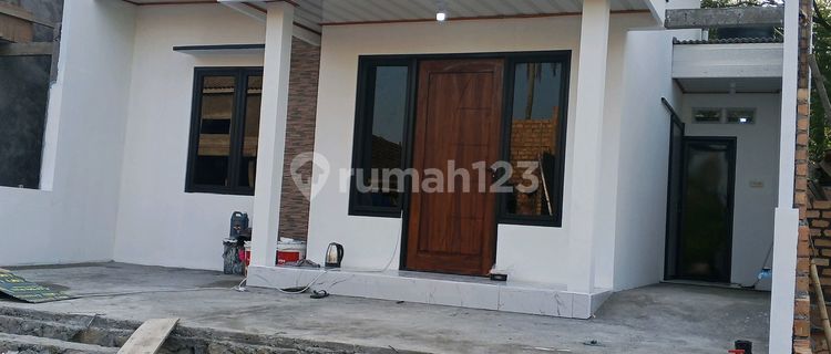 Dijual Rumah Baru Murah Bangetayu Wetan Semarang Timur 1