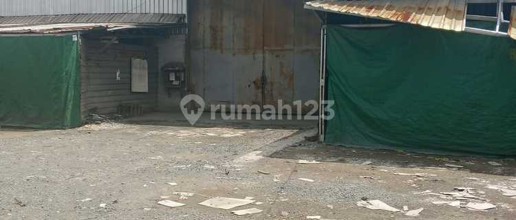 Warehouse for sale on Jl. Woltermonginsidi Raya, Pedurungan, Semarang. 1