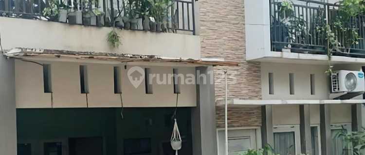 Quick Sale 2-Story House Panjangan Asri Manyaran Semarang 1