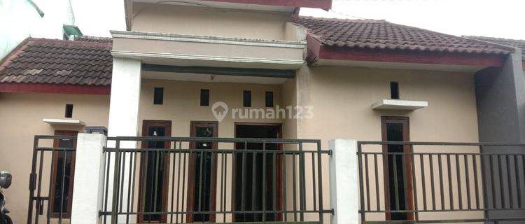 1 Unit Saja Rumah Siap Huni Dekat Universitas Tidar 1