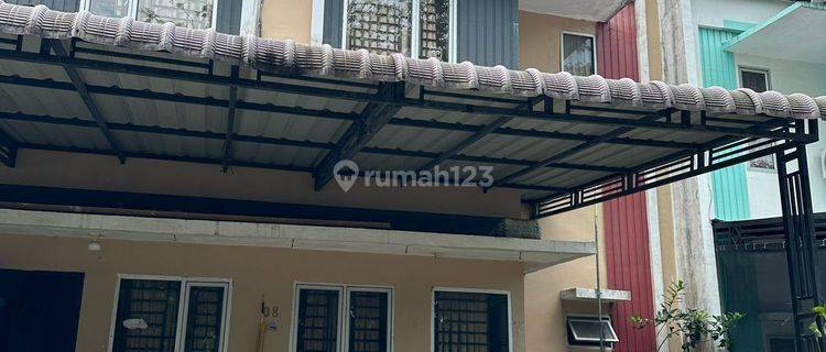 Dijual Rumah Dua Lantai di Komplek Grand Monaco 1