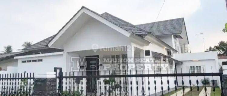  Rumah Semi Furnish Dengan Halaman Yg Luas, Lokasi Strategis  1