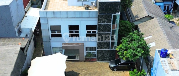 GEDUNG KANTOR 3 LANTAI FULLY FURNISH LOKASI STRATEGIS DI TANJUNG BARAT - JAKARTA SELATAN (NS) 1