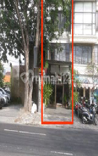 RUKO STRATEGIS DI MERDEKA RENON DENPASAR, BALI 1