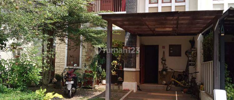 Dijual Cepat ! Rumah posisi Hook siap huni grand wisata 1