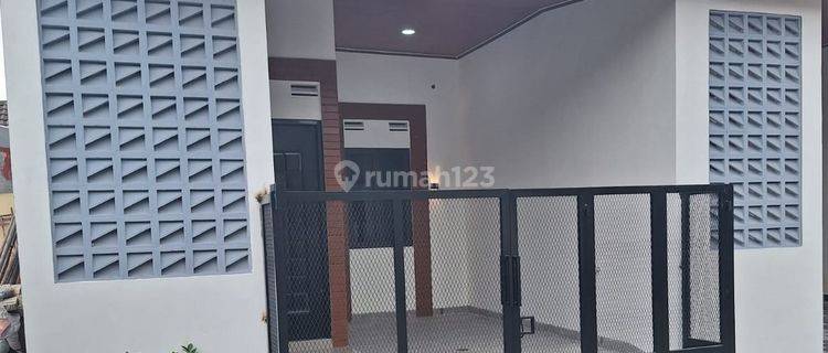 Rumah Bagus , Cantik & Stylist di Zamrud Dgn Lokasi Paling Premium  1