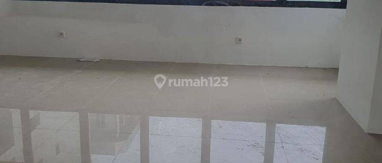 Disewakan murah kantoran di spasio depan mall ptc,sangat cck buat kantor Ruang Usaha di Spasio office 56 m Lainnya Bagus 1