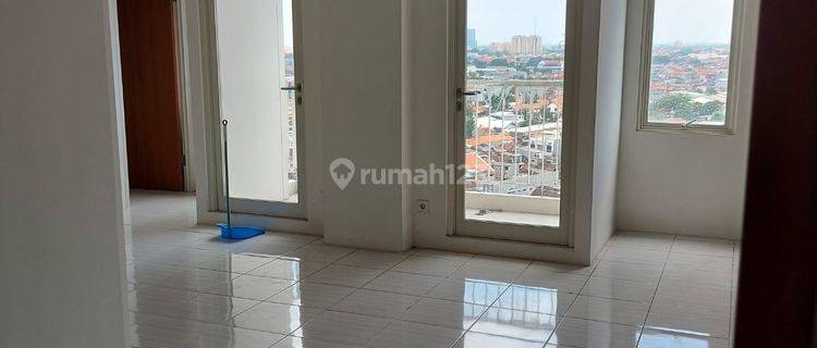 Disewakan murah apartment puncak CBD 2 unit jadi 1 unit lantai 8,ada ac 1 1