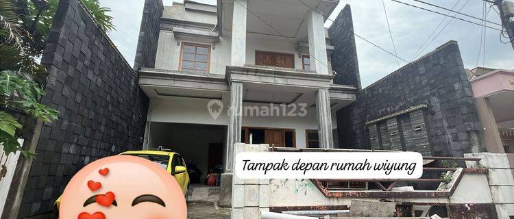 Dijual Rumah 2 Lantai Di Taman Pondok Indah Wiyung Kt 6 Km 6 Ada Ac Bangunan Baru Minimalis 1