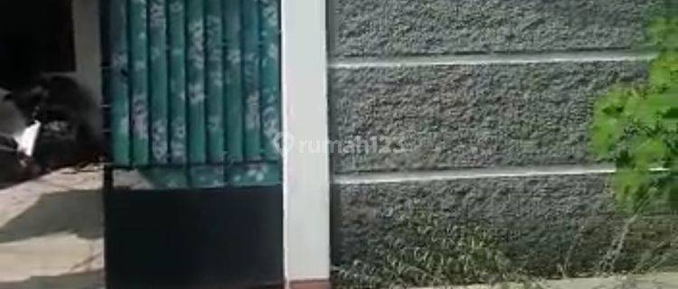 dijual rumah di Perum di Perum mutiara gading 3 Bekasi.jawa barat 1