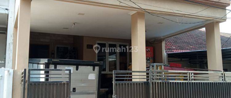 Dijual rumah 4 lantai  cantik siap huni  1