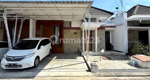 LUXURY READY-TO-OCCUPY HOUSE IN AN ELITE RESIDENTIAL AREA IN NGENTAK BANGUNJIWO KASIHAN BANTUL, NEAR UMY CAMPUS. 1