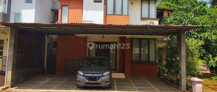 Rumah 9 menit ke Pasar Modern BSD City Carport Luas Hadap Selatan Bisa KPR J21073 1