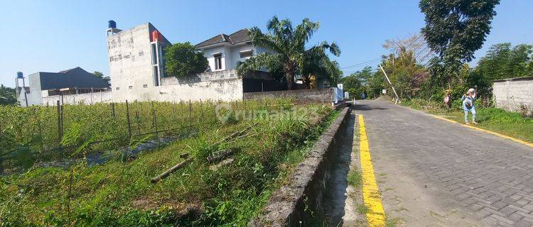 Tanah Dijual Sleman Maguwo Dekat Sma Budi Mulia Luas 1103 SHM 1