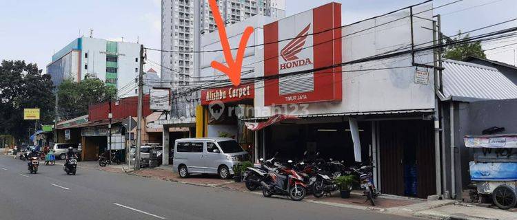 Ruko 2 Lantai Siap Pakai Bisa Untuk Showroom Dan Kantor di Pinggir Jalan Raya Jakarta Selatan 1