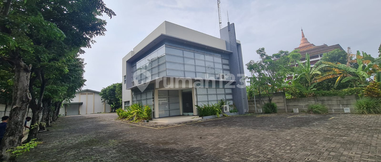 Disewakan gudang + bangunan kantor 2 lt di Marina Semarang Barat 1