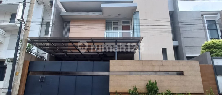  Rumah Furnish 2 lantai di Telagabodas Gajahmungkur Semarang 1