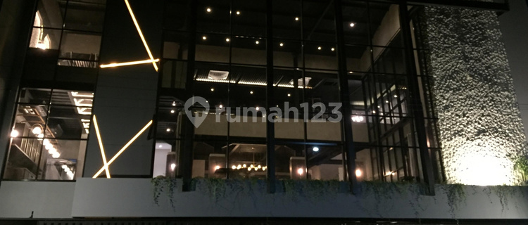 Resto Komersil Dan mewah di Gajah Mungkur Semarang 1