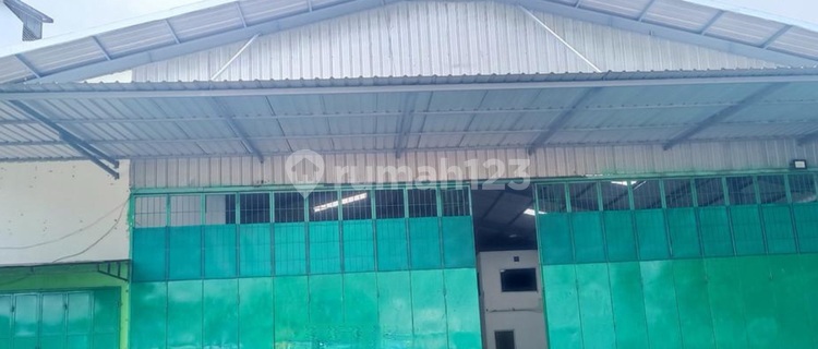 Gudang Siap Pakai Di Tengah Kota  1