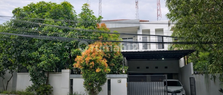 Rumah Mewah di Bukitsari Semarang 1