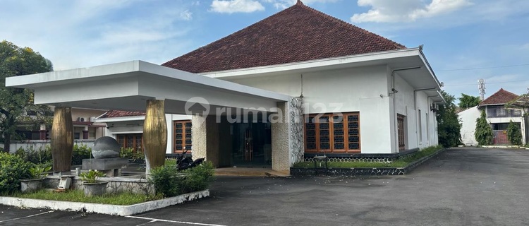Tempat Usaha Strategis Di Gajahmada Semarang 1