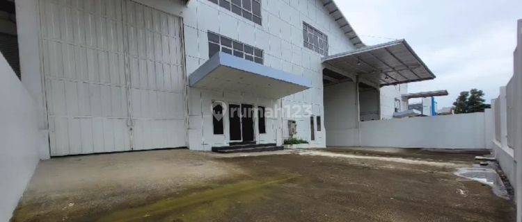 Disewa gudang terdapat loading dock dan kantor di cikarang 1