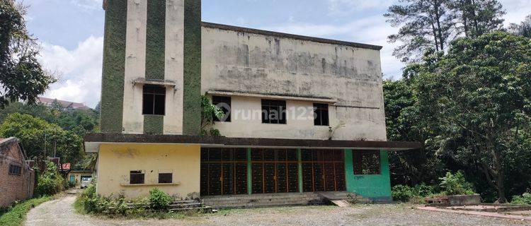Dijual ex bioskop parapat  1