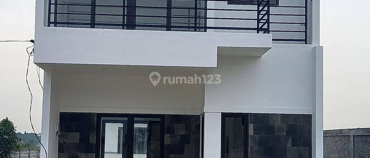 Rumah 2 Lantai Strategis Fasilitas Smart Home 1