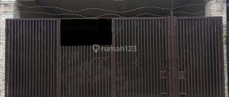 Rumah Di Bumi Asri  Dekat Ke Taman Kopo Indah 1