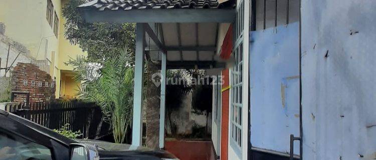 Rumah Lokasi Strategis Cocok Untuk Kostan Sayap Buah Batu, Bkr 1